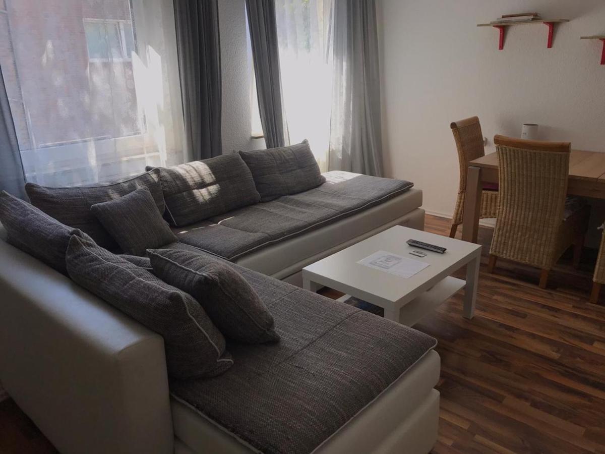 Grosse Ferienwohnung An Der Rheinpromenade Three Duisburg Luaran gambar