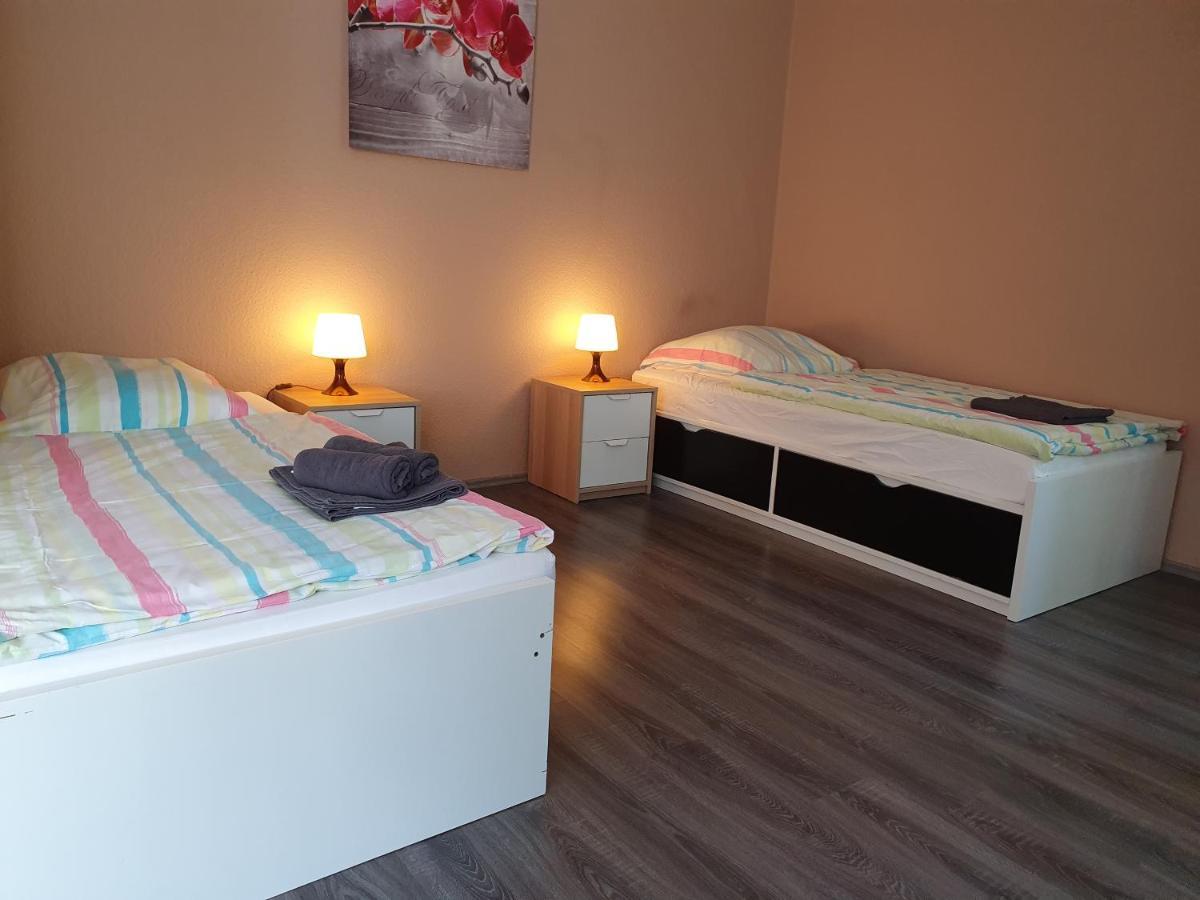 Grosse Ferienwohnung An Der Rheinpromenade Three Duisburg Luaran gambar
