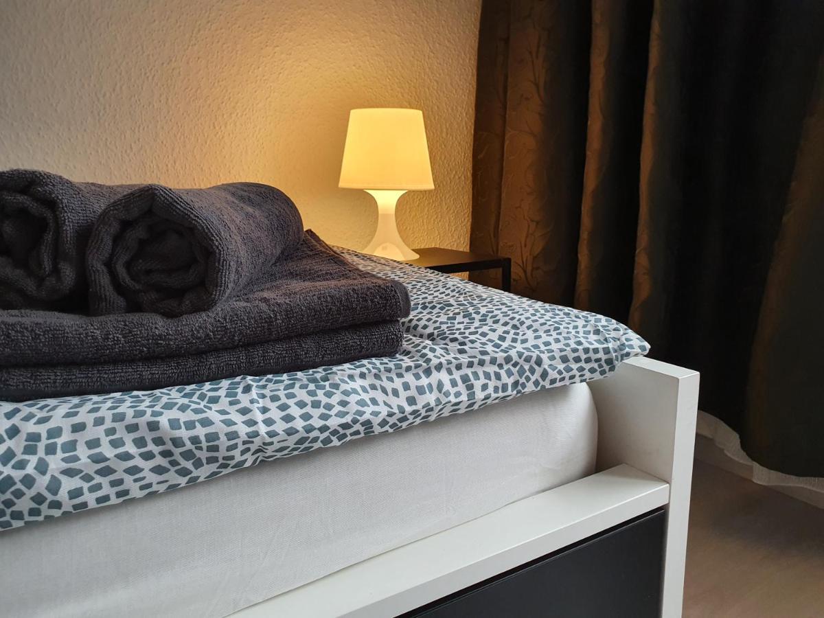 Grosse Ferienwohnung An Der Rheinpromenade Three Duisburg Luaran gambar